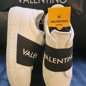 Valentino Maya Contrast Logo Slip On Sneakers size 7.5